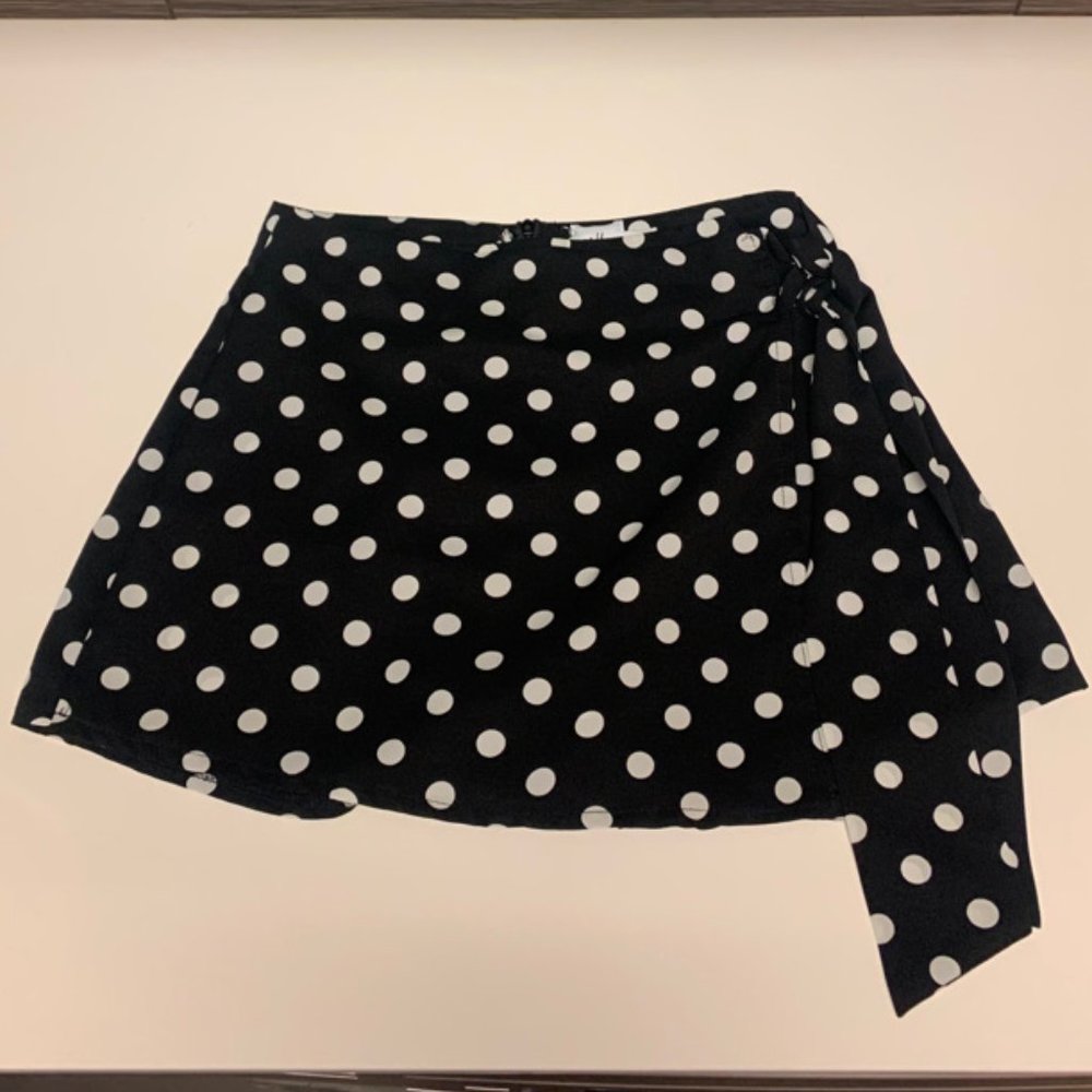 Princess Polly Polka Dot Wrap Mini Skirt / Skort - Picture 2 of 8